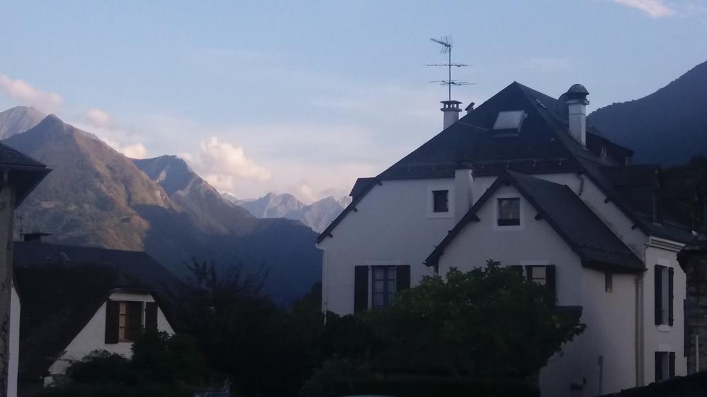 Les Rochers Saint-Savin  Exterior foto