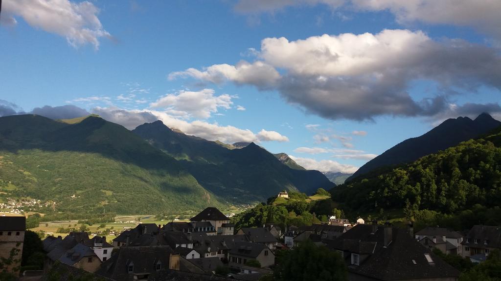 Les Rochers Saint-Savin  Exterior foto