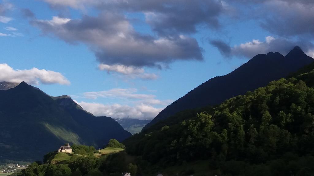 Les Rochers Saint-Savin  Exterior foto