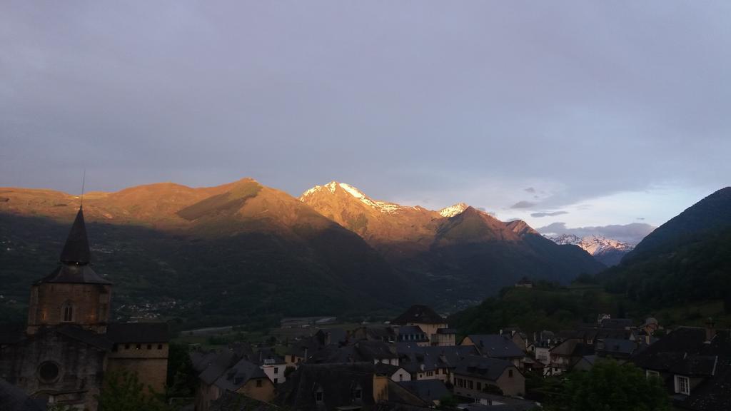 Les Rochers Saint-Savin  Exterior foto