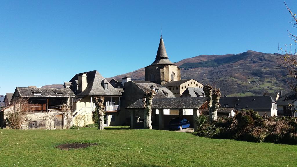 Les Rochers Saint-Savin  Exterior foto